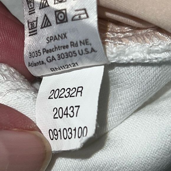 Spanx White Denim crop Flare Raw Hem Jeans Womens Sz XL - Picture 6 of 9